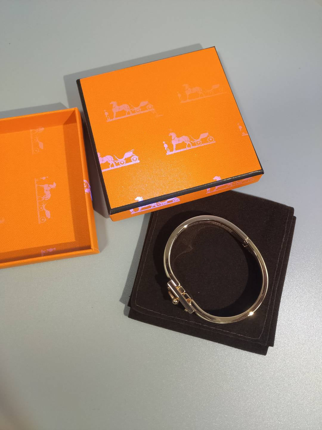 [⭐Seralia]H ORANGE BRACELET