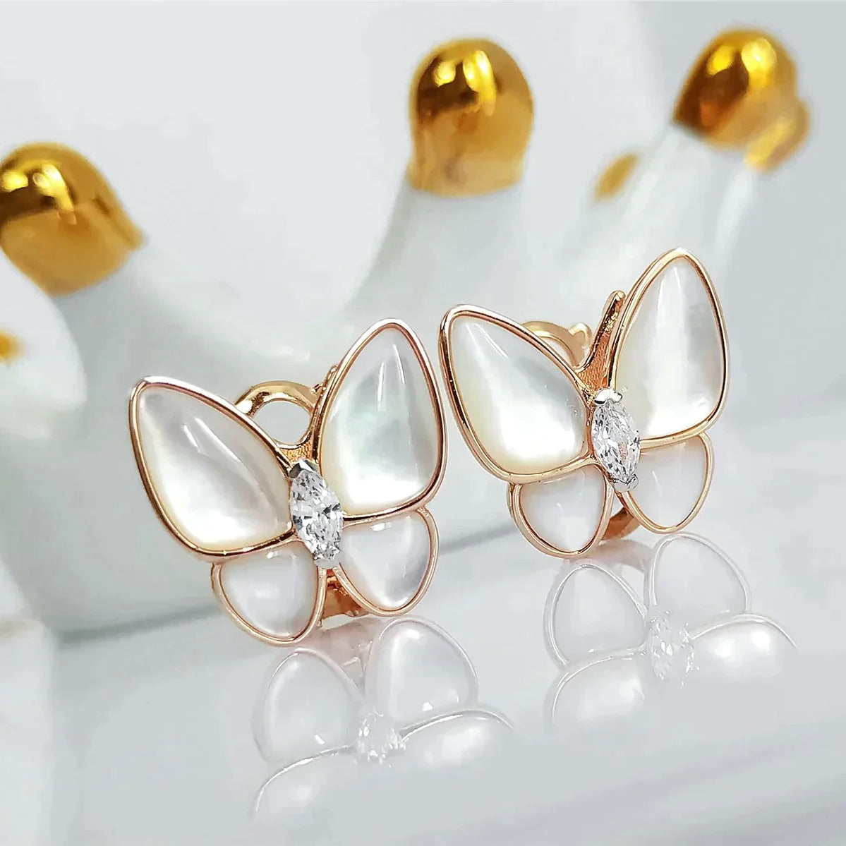 [⭐Seralia]BUTTERFLY MOP DIAMOND EARRINGS