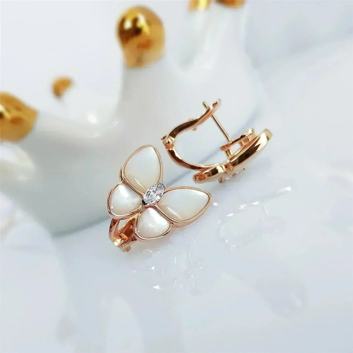 [⭐Seralia]BUTTERFLY MOP DIAMOND EARRINGS