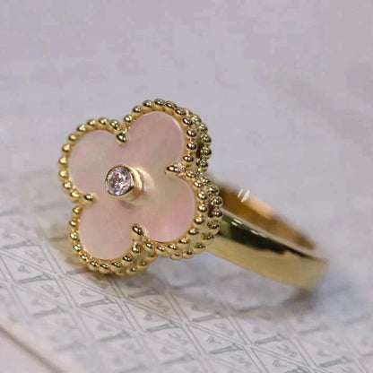 [⭐Seralia]CLOVER PINK MOP RING GOLD DIAMOND