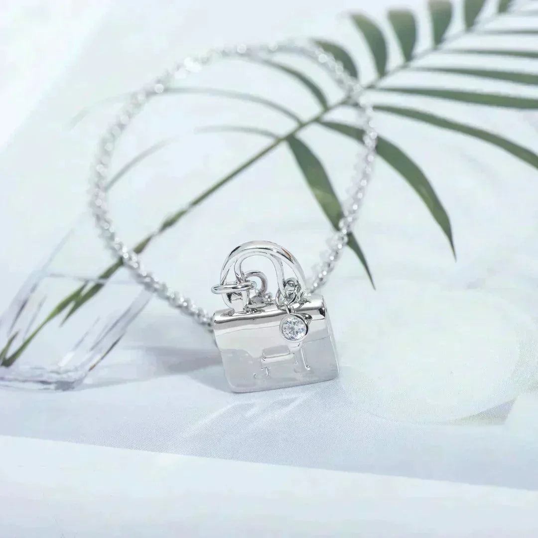 [⭐Seralia]AMULETTE PEDANT SILVER NECKLACE