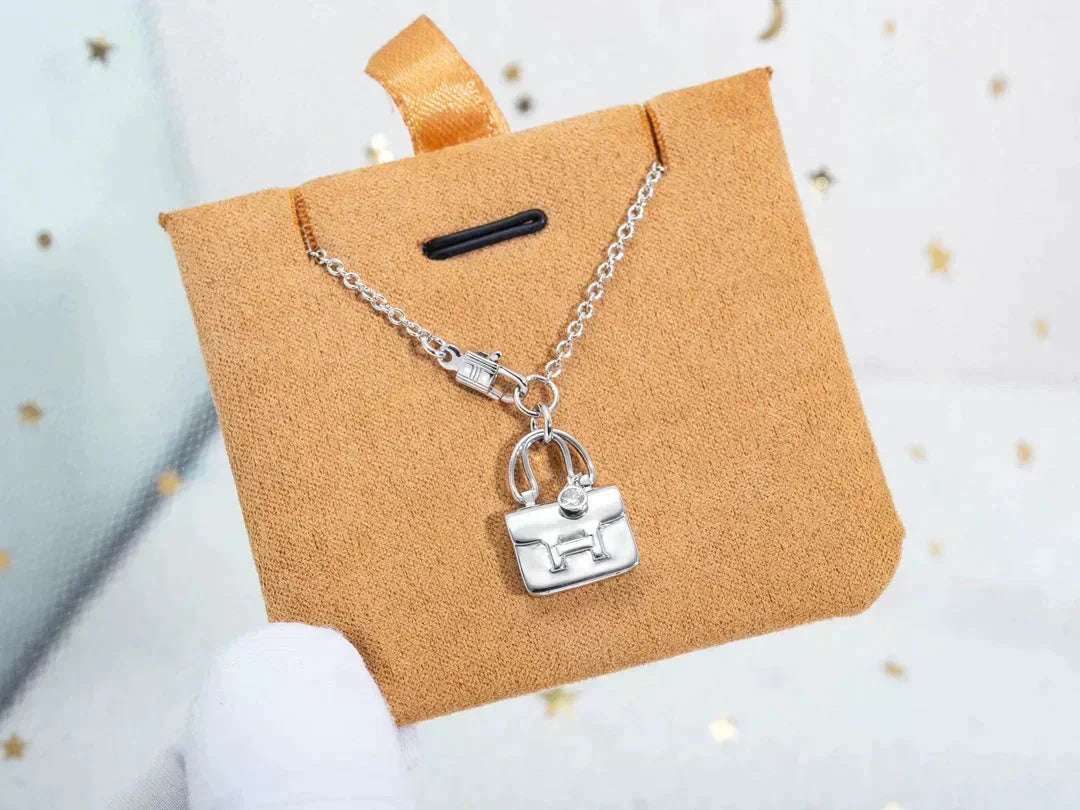 [⭐Seralia]AMULETTE PEDANT SILVER NECKLACE