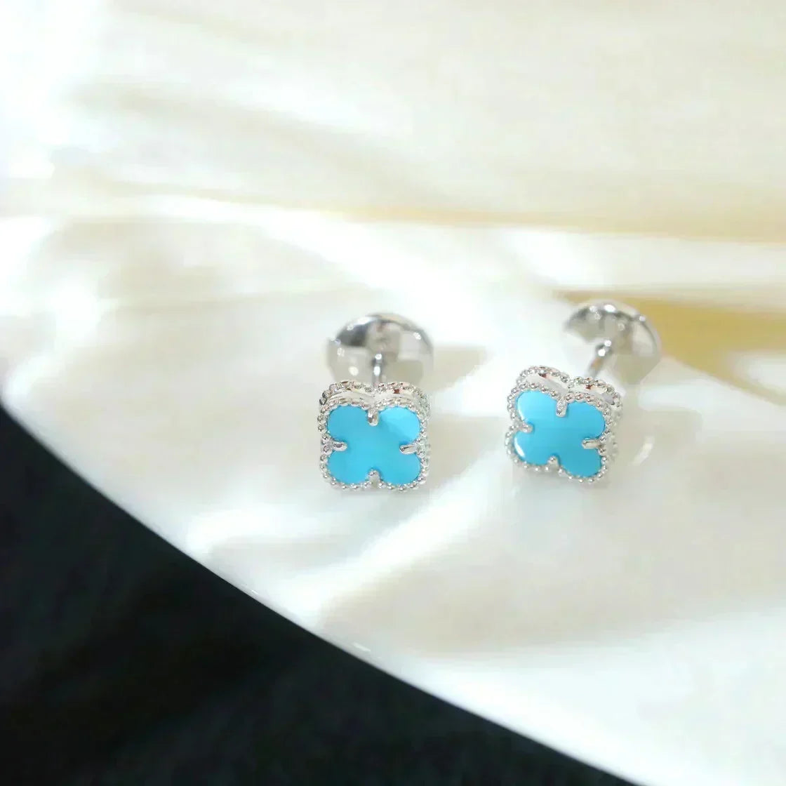 [⭐Seralia]CLOVER MINI 9.5MM ONYX STUD EARRINGS SILVER