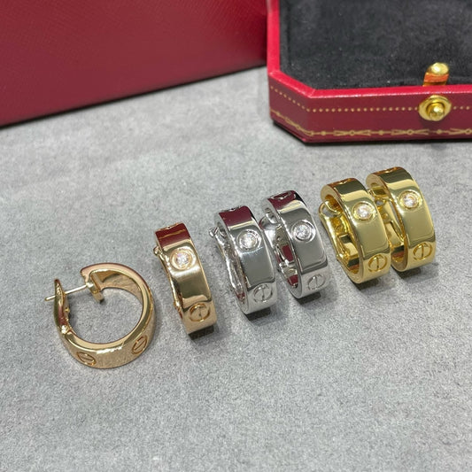 [⭐Seralia]LOVE 5.5MM 1 DIAMOND EARRINGS