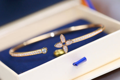 [⭐Seralia]IDYLLE PINK GOLD OPEN BRACELET DIAMOND PAVED