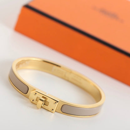 [⭐Seralia]HM KELLY GREY BRACELET