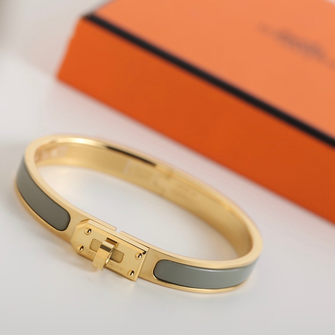 [⭐Seralia]HM KELLY BLUE GREEN BRACELET
