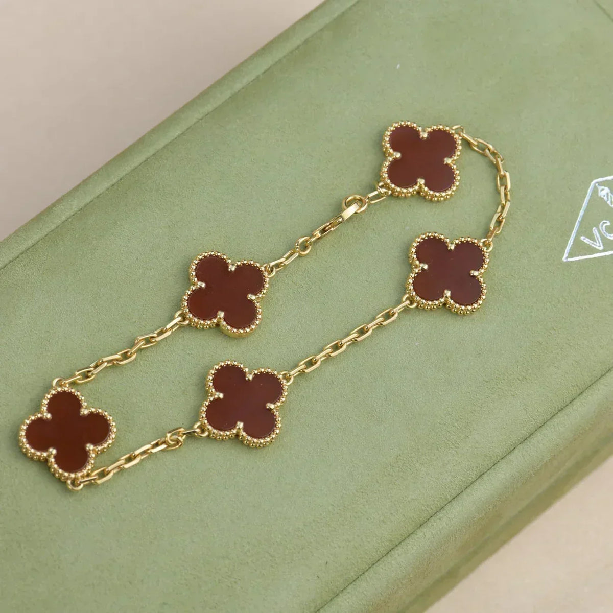 [⭐Seralia] CLOVER 5 MOTIF RED CORNELIAN BRACELET COLLECTION