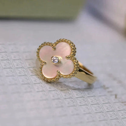 [⭐Seralia]CLOVER PINK MOP RING GOLD DIAMOND