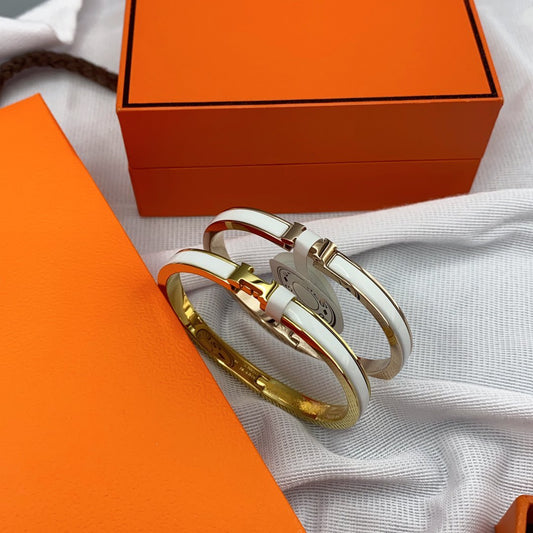 [⭐Seralia]CLASSIC HM CLIC WHITE 8MM ENAMEL BRACELET