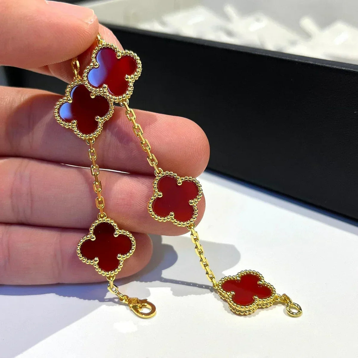 [⭐Seralia] CLOVER 5 MOTIF RED CORNELIAN BRACELET COLLECTION