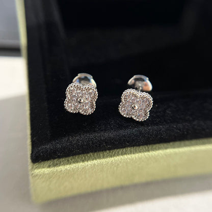 [⭐Seralia]CLOVER MINI DIAMOND STUD EARRINGS